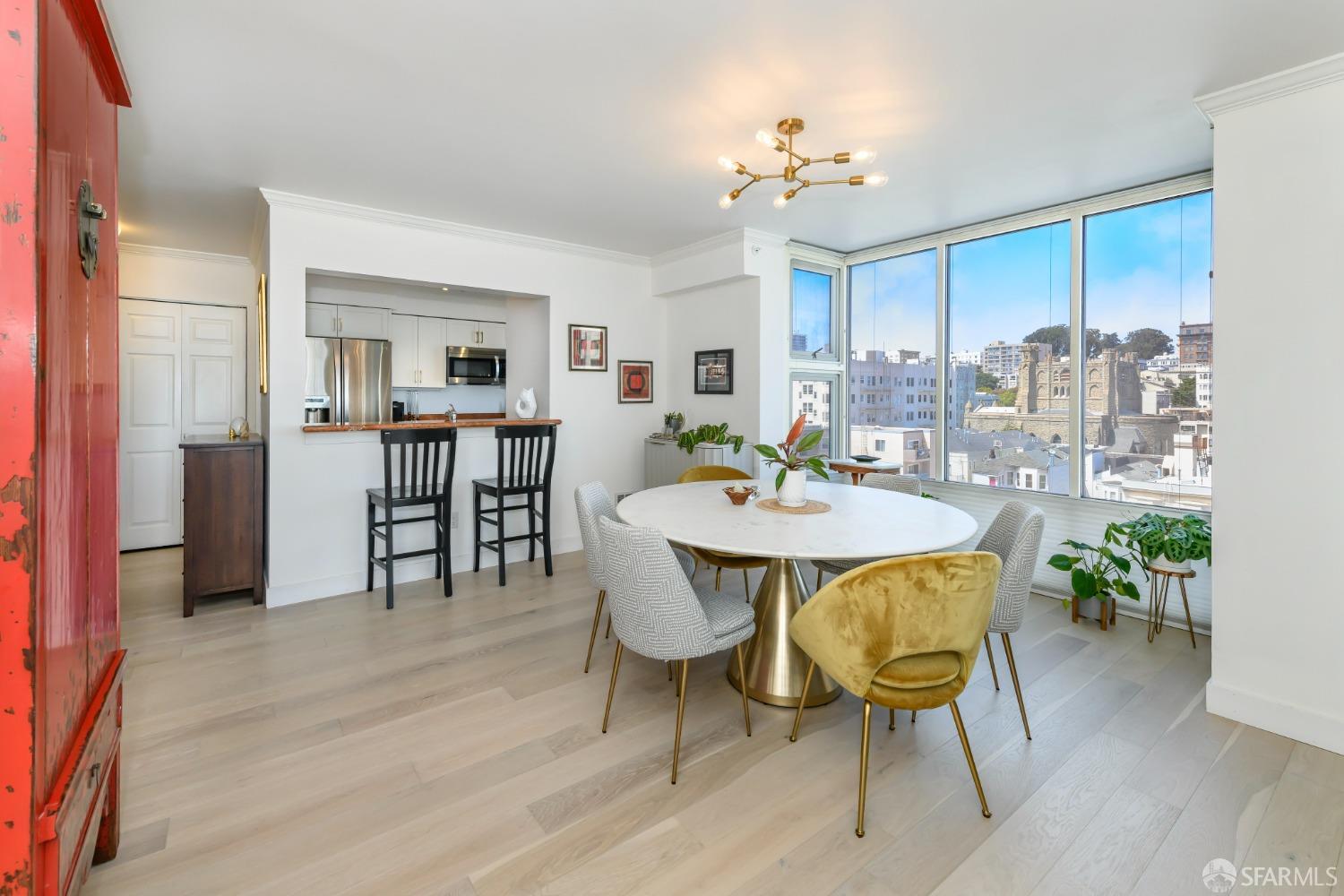 Photo #3: 423907348 Listing 