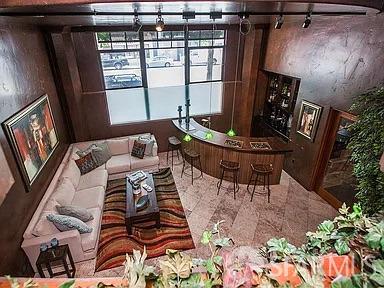 Photo #6: 423759571 Listing 