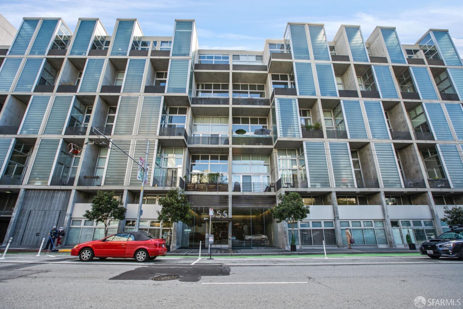 Photo #26: 423726353 Listing 