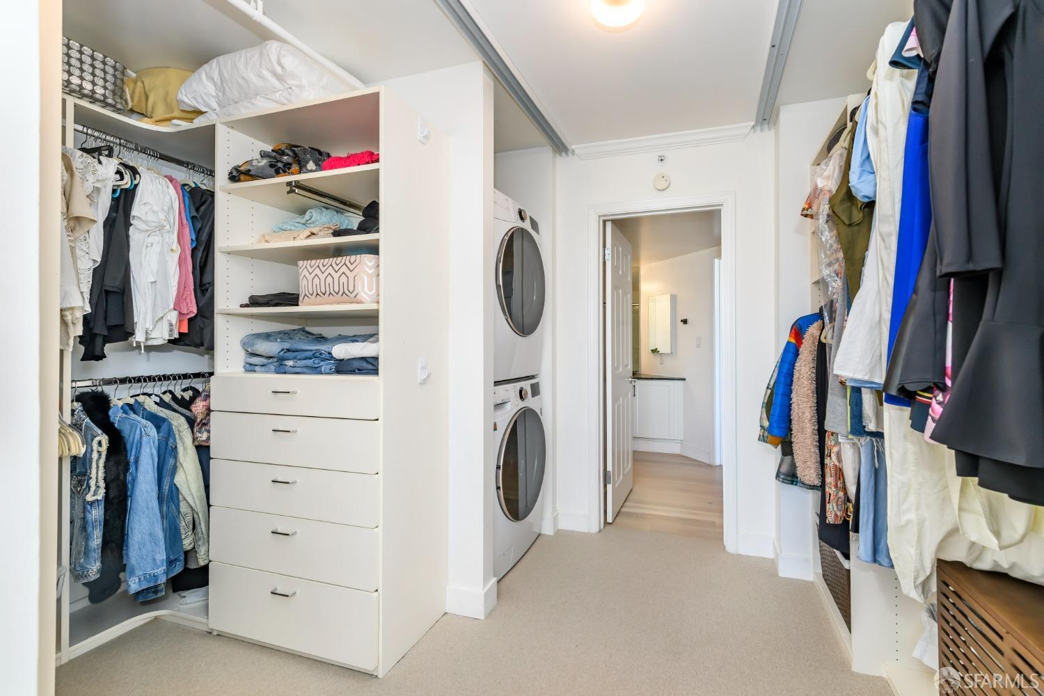 Photo #15: 423907348 Listing 