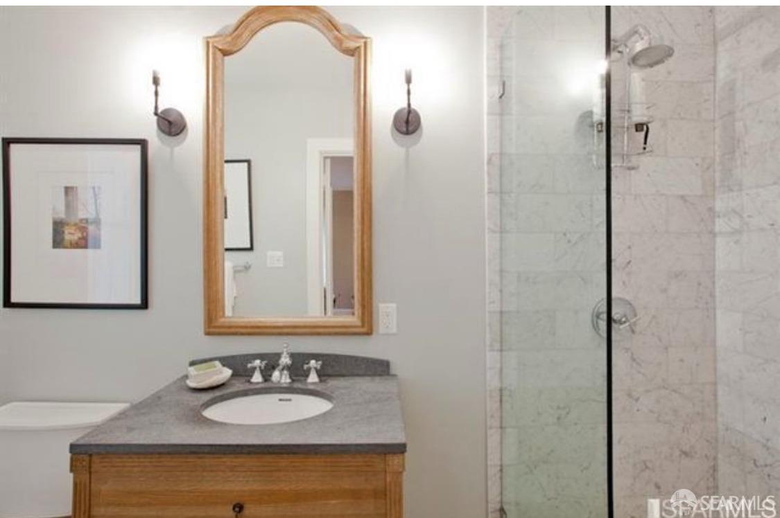 Photo #8: 423907888 Listing 