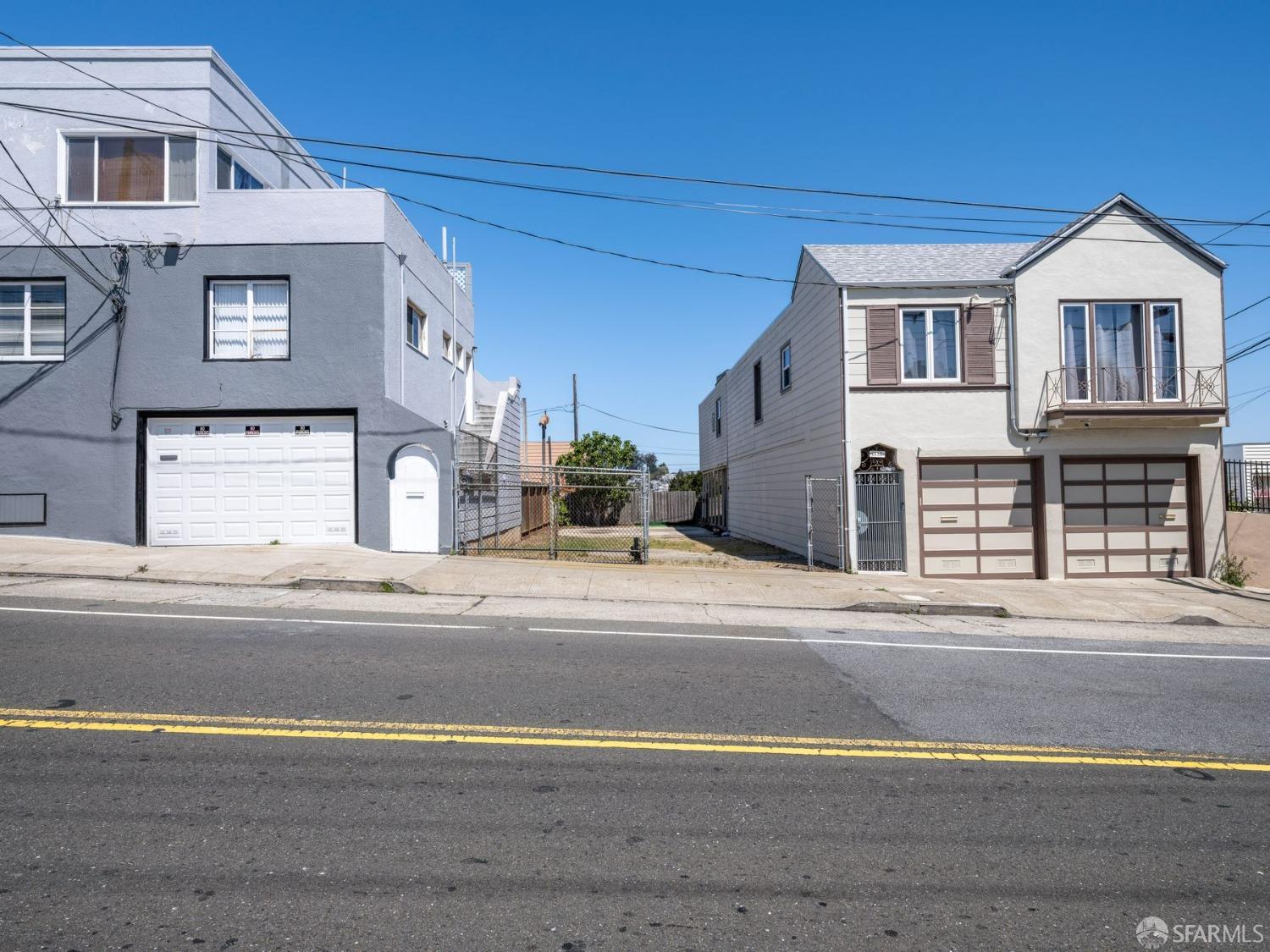 Photo of 1029 Silver Ave in San Francisco, CA