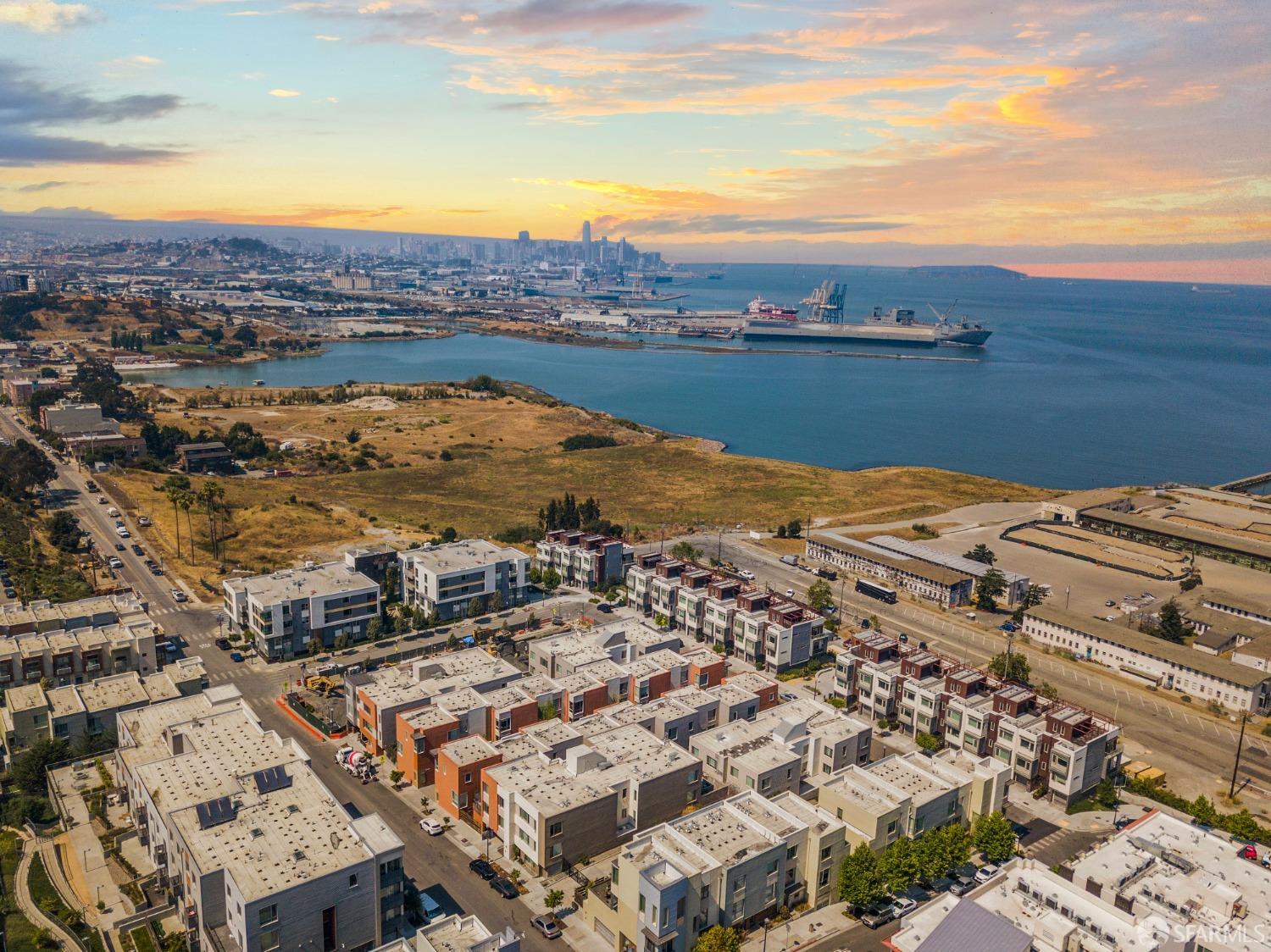 Detail Gallery Image 35 of 46 For 136 Avocet Way, San Francisco,  CA 94124 - 2 Beds | 2 Baths