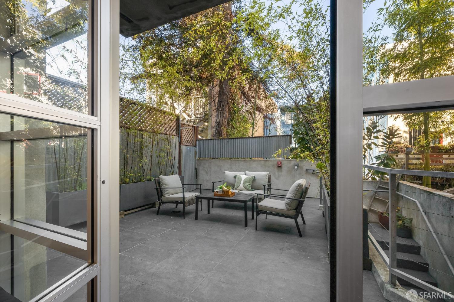 Photo #28: 423717377 Listing 