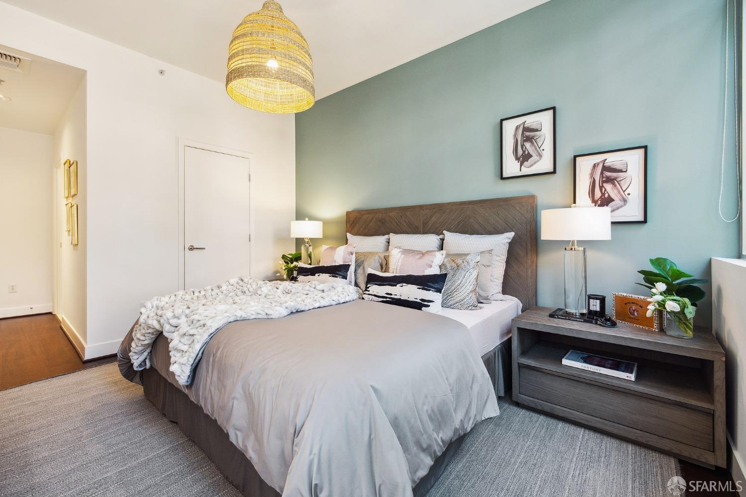 Photo #10: 423907581 Listing 
