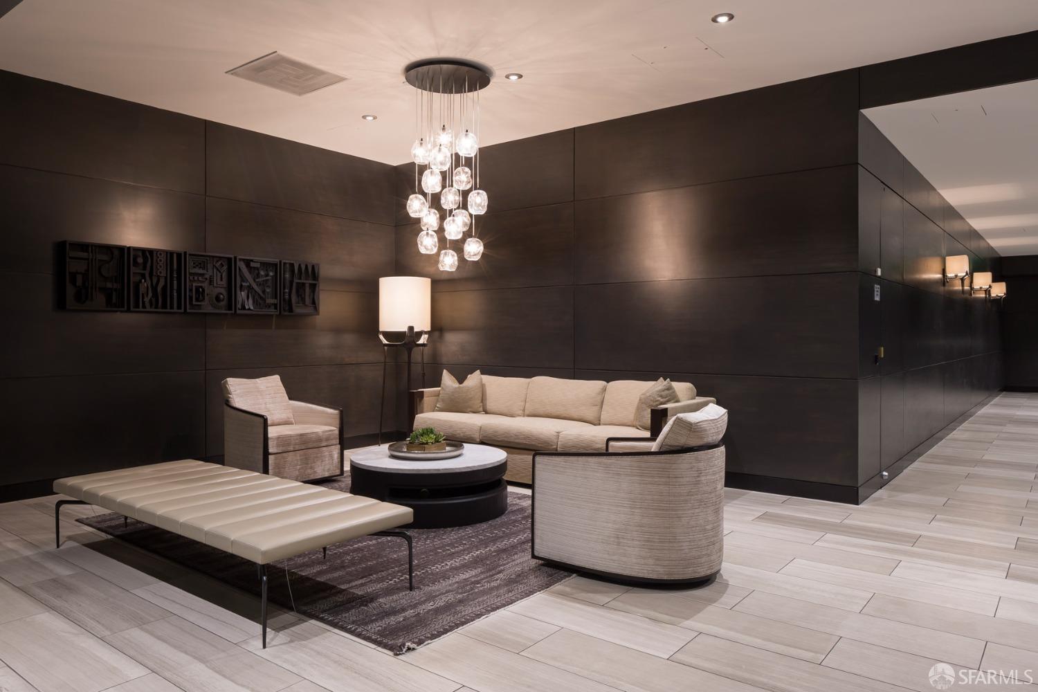 Photo #24: 423907581 Listing 