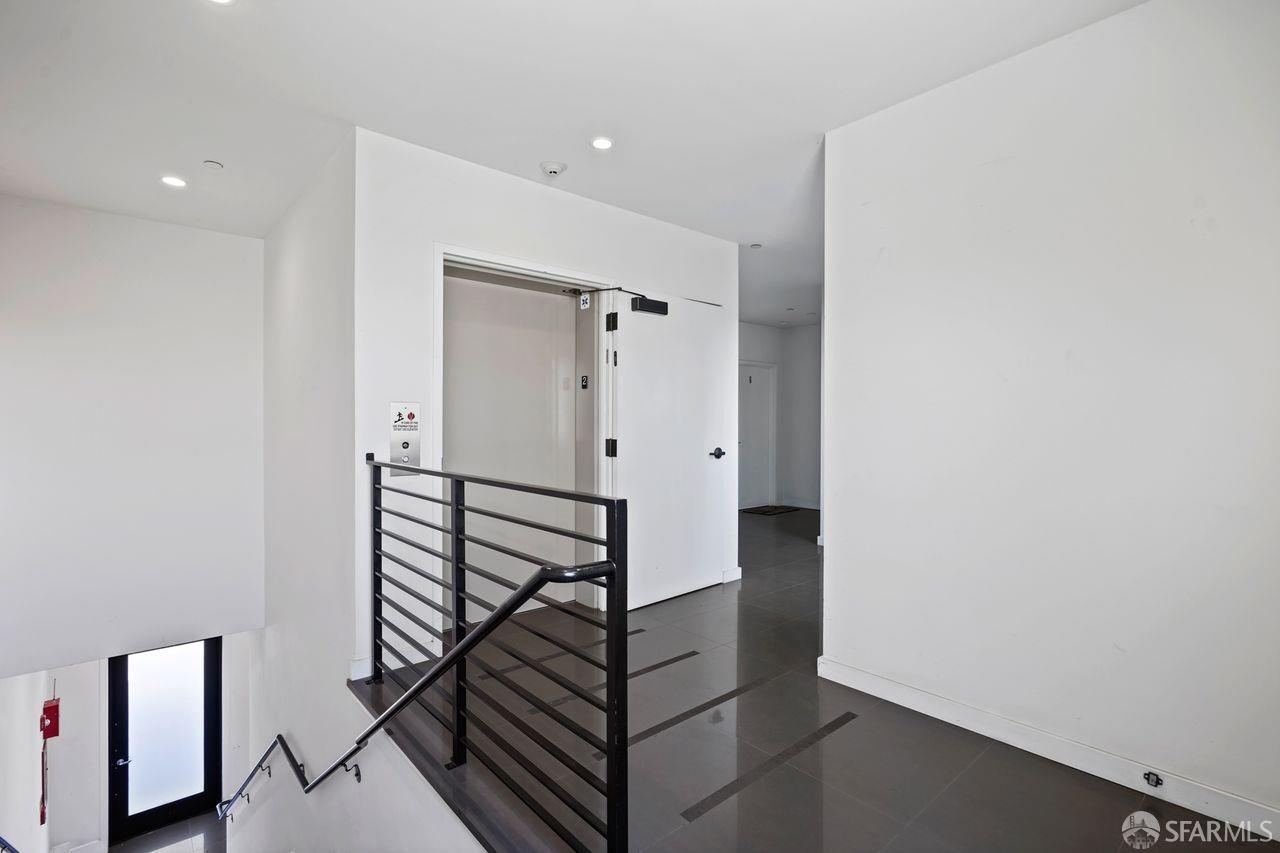 Detail Gallery Image 38 of 42 For 4132 3rd St #5,  San Francisco,  CA 94124 - 2 Beds | 2 Baths
