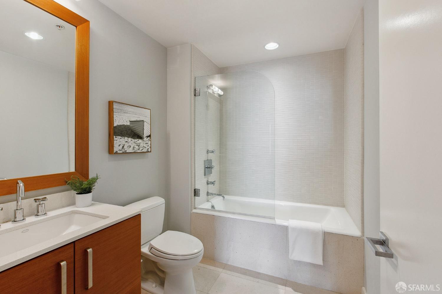 Photo #27: 423759837 Listing 