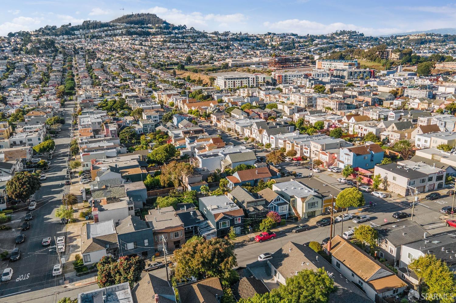 424 Grafton Ave, San Francisco, CA 94112 4 Beds 2 Baths (Expired