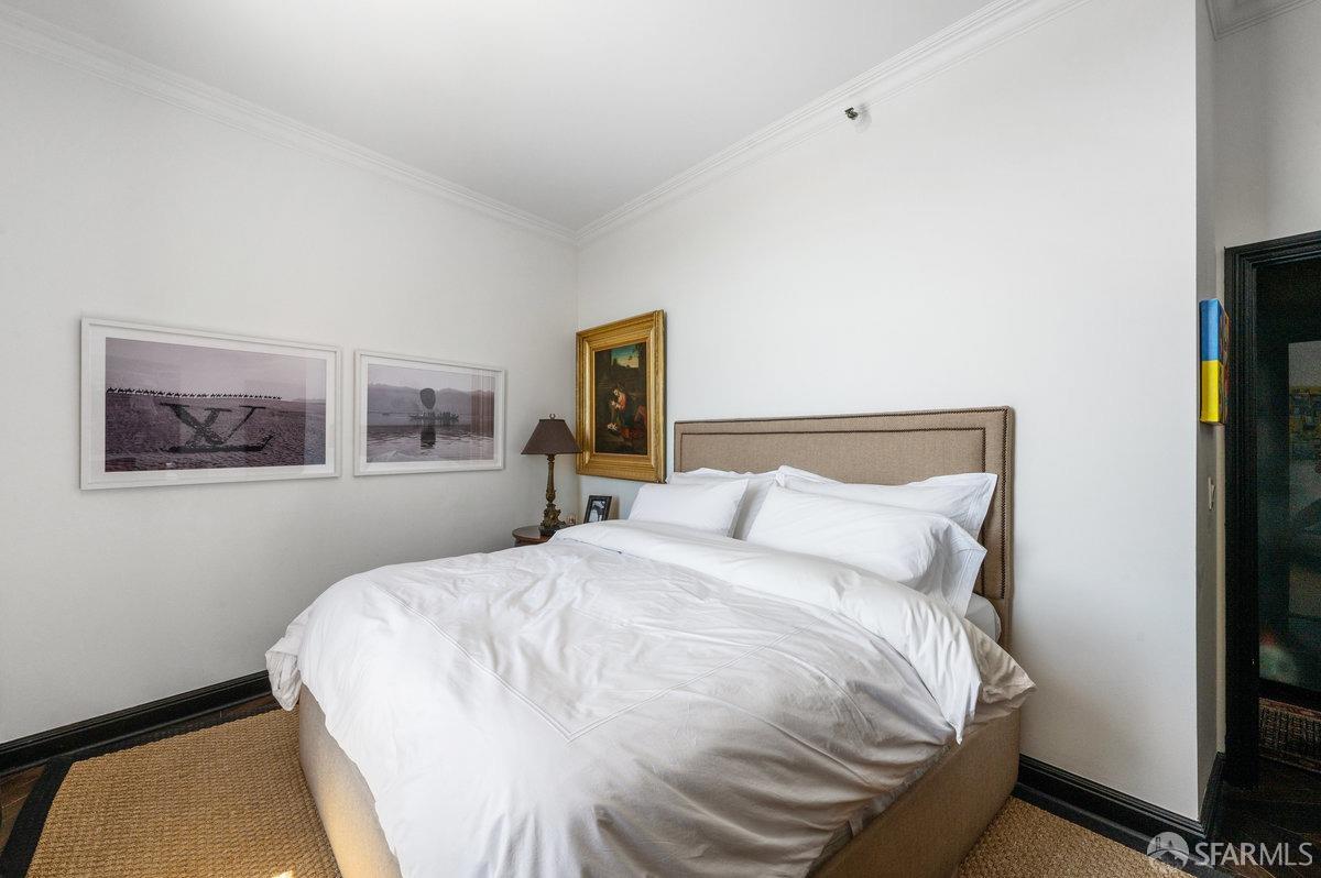 Photo #13: 423739488 Listing 