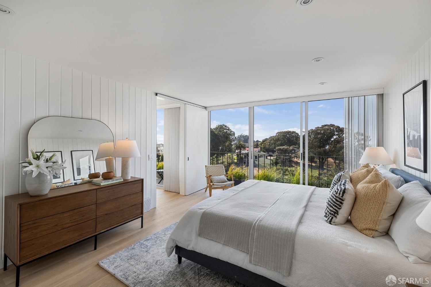 Photo #14: 423907517 Listing 