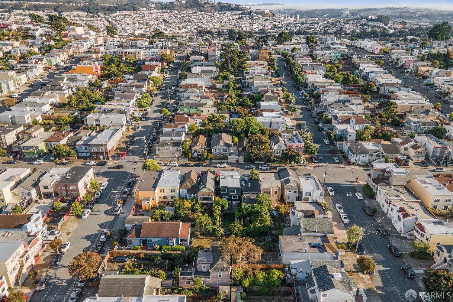 424 Grafton Ave, San Francisco, CA 94112 4 Beds 2 Baths (Expired