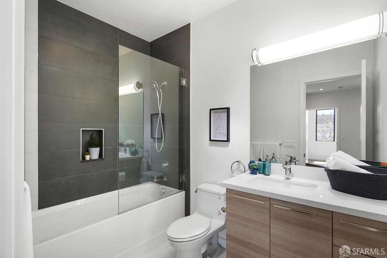 Detail Gallery Image 31 of 42 For 4132 3rd St #5,  San Francisco,  CA 94124 - 2 Beds | 2 Baths