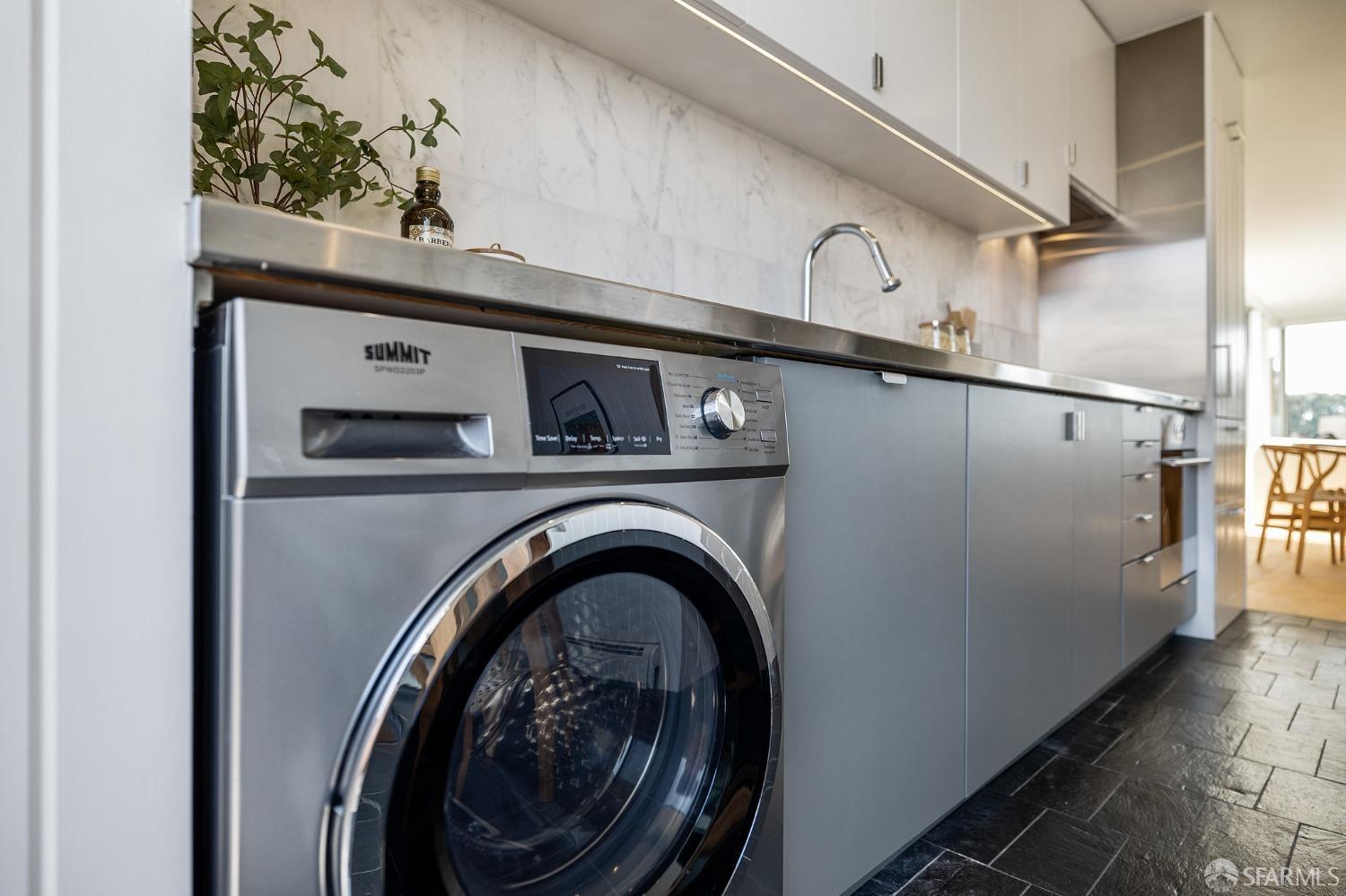 Photo #27: 423907517 Listing 