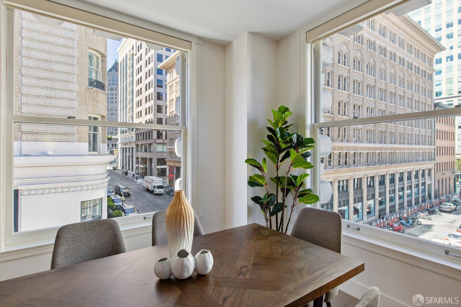 Photo #10: 423759837 Listing 