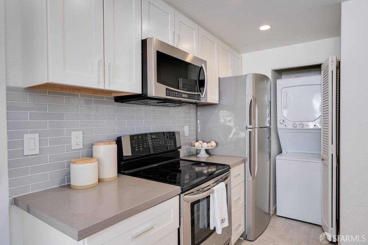 Photo #10: 423906745 Listing 