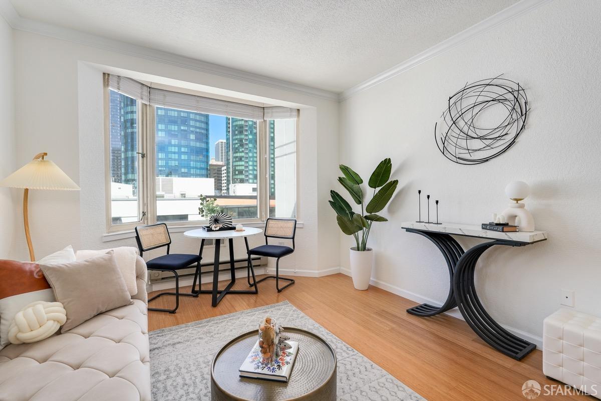Photo #4: 423906745 Listing 