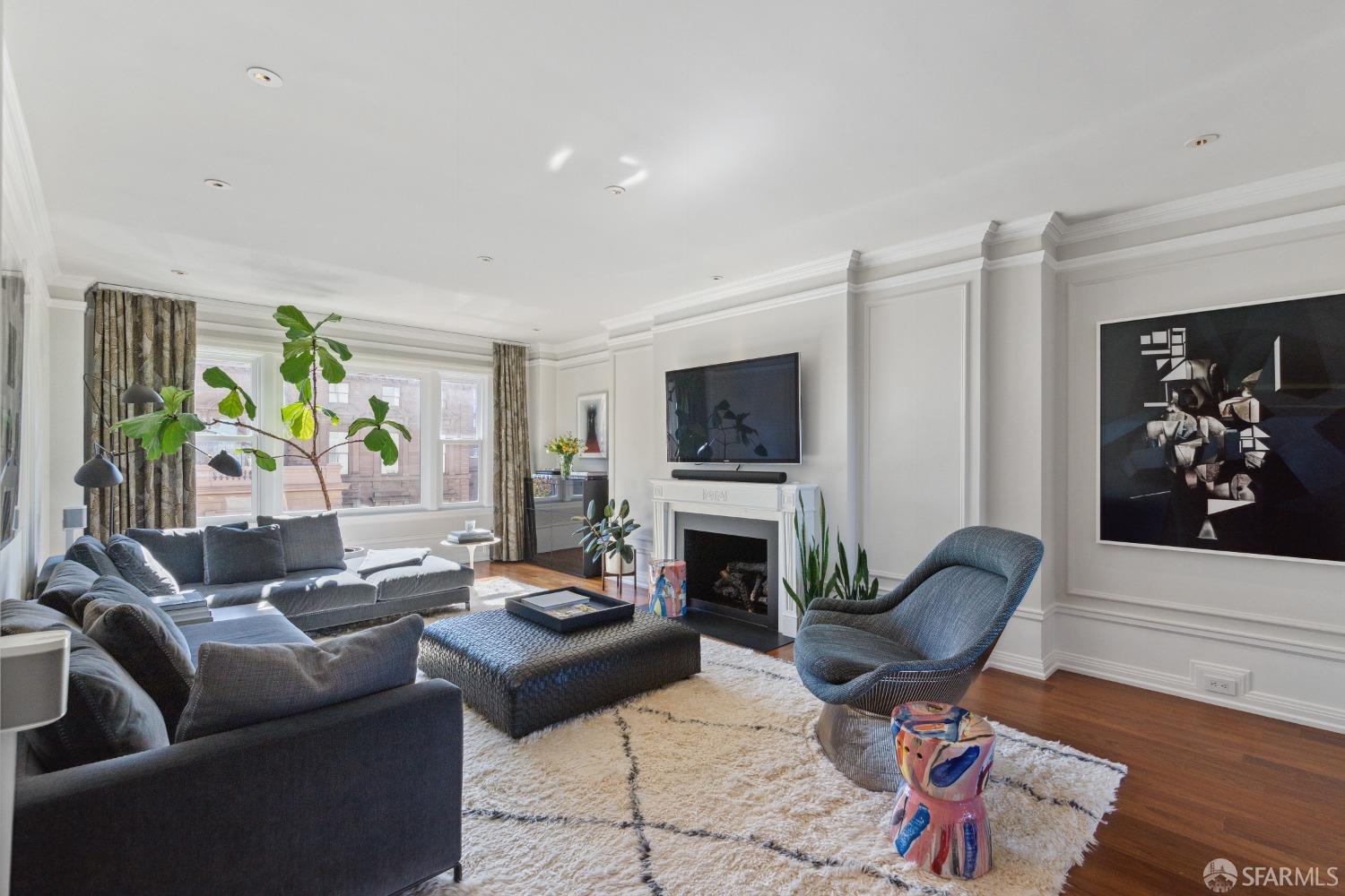 Photo #2: 423908264 Listing 