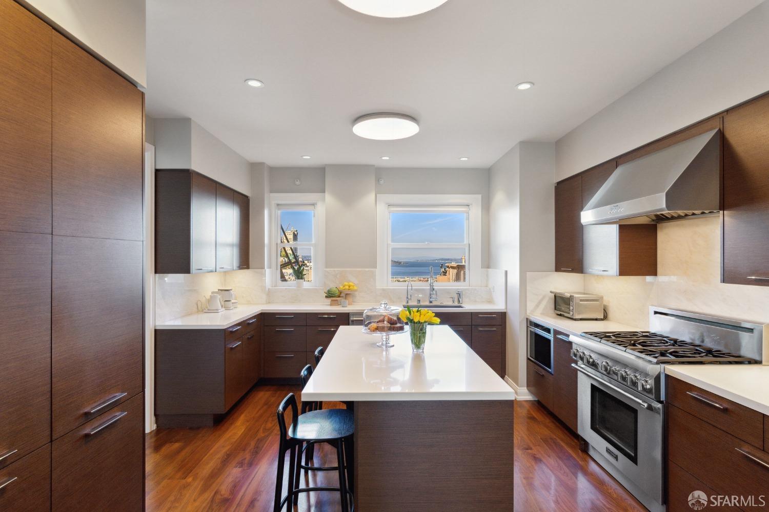 Photo #11: 423908264 Listing 
