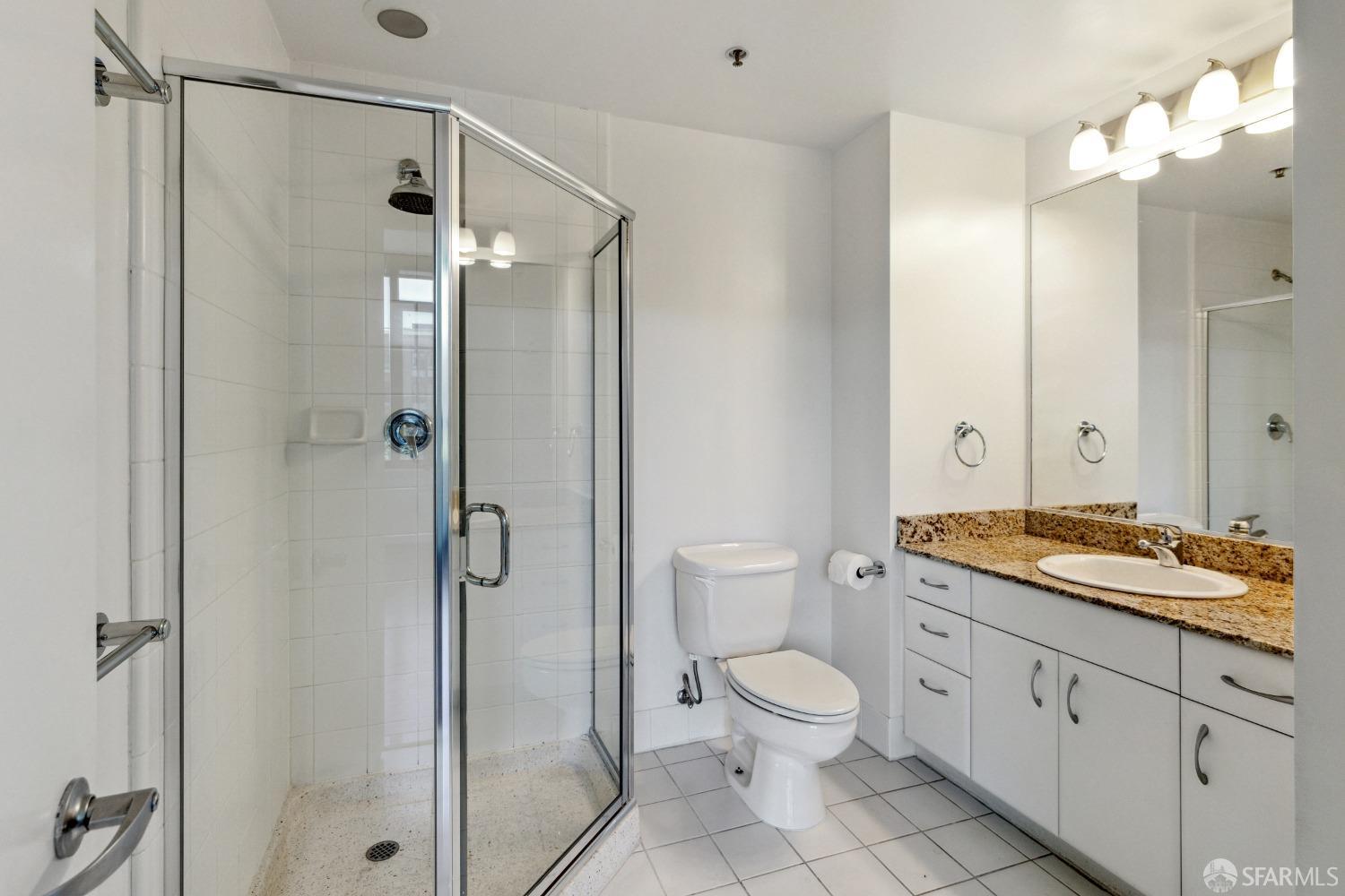 Photo #24: 423908623 Listing 