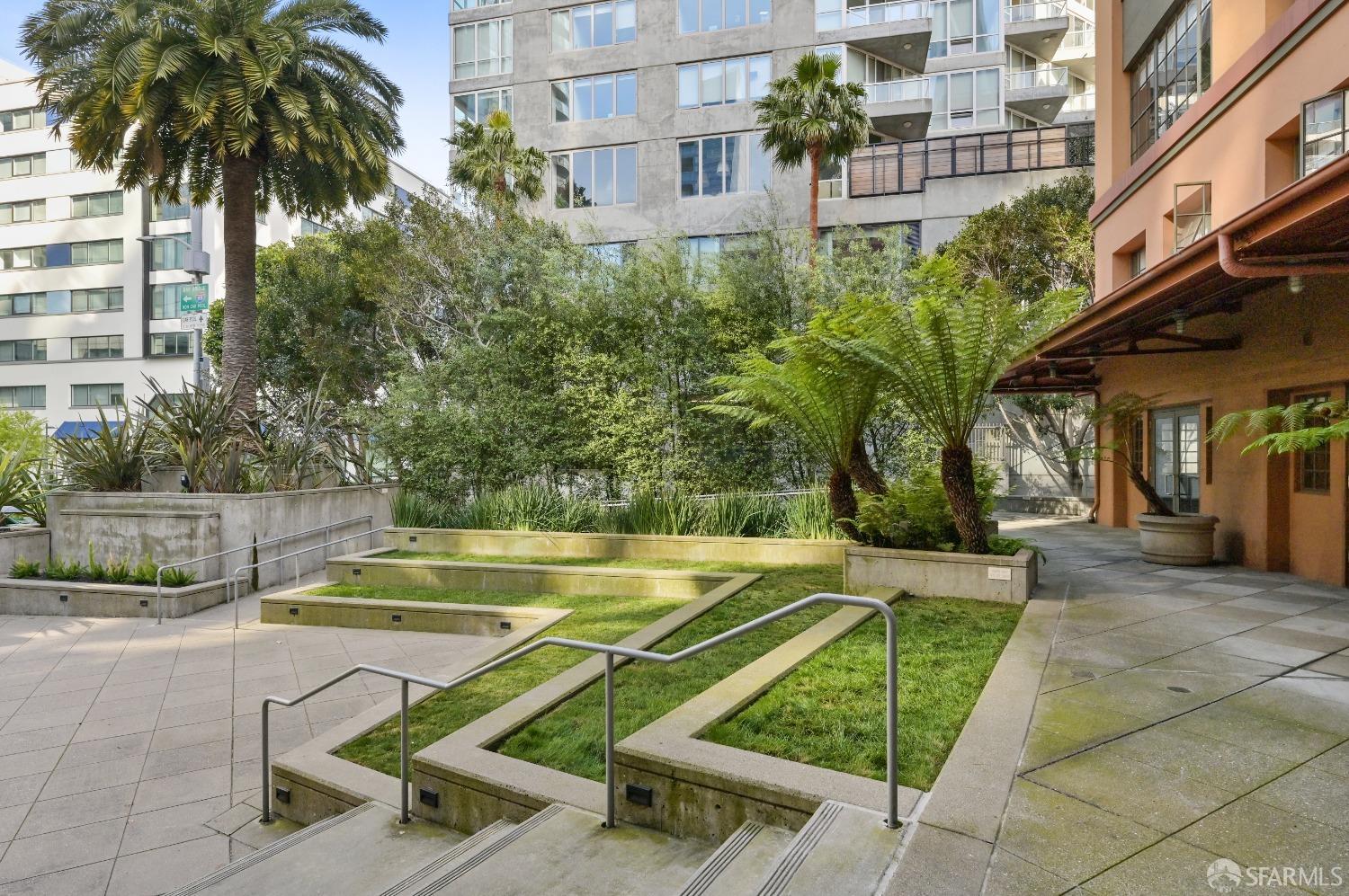 Photo #30: 423908573 Listing 
