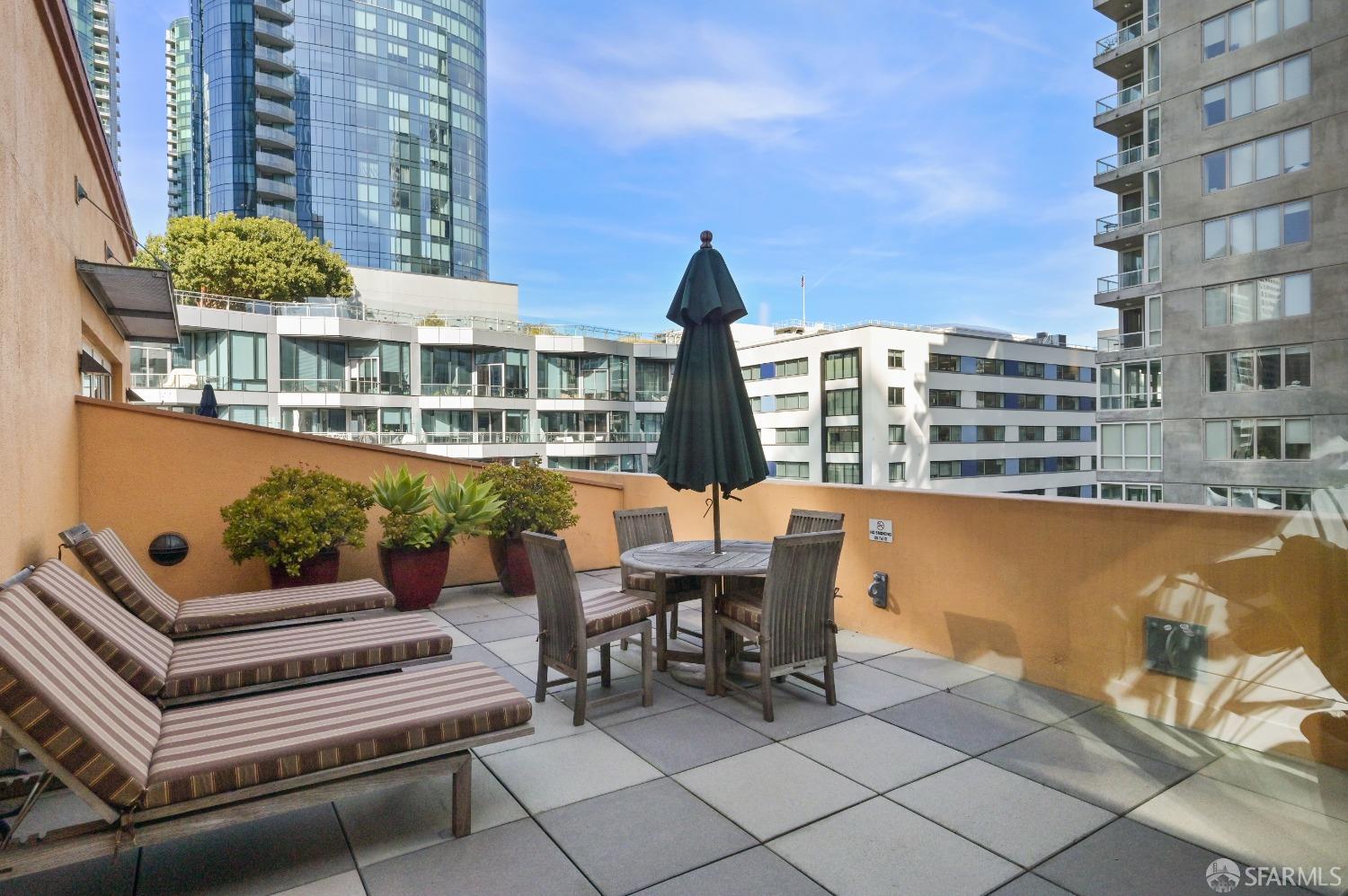 Photo #29: 423908573 Listing 