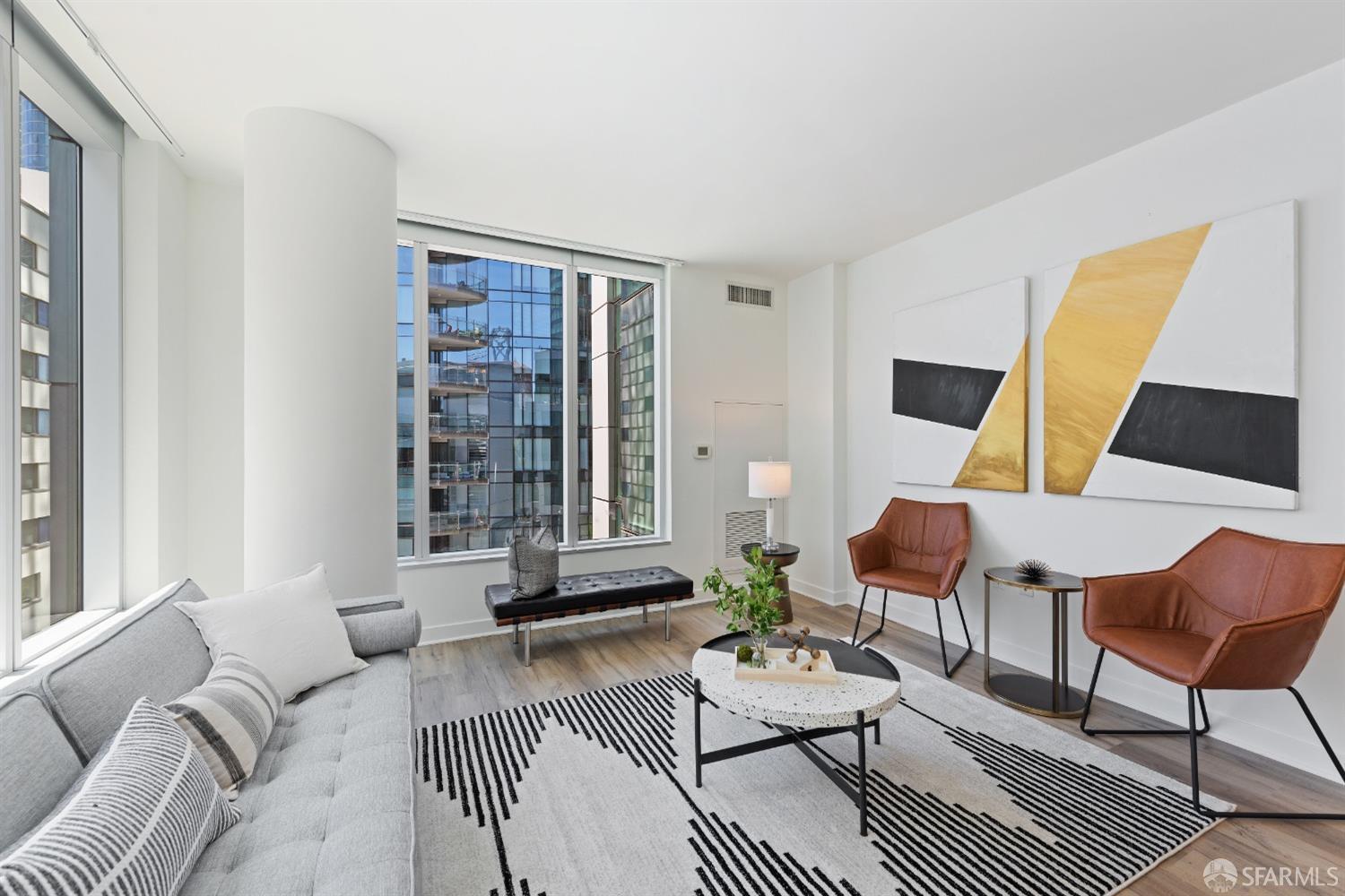Photo #19: 423723598 Listing 