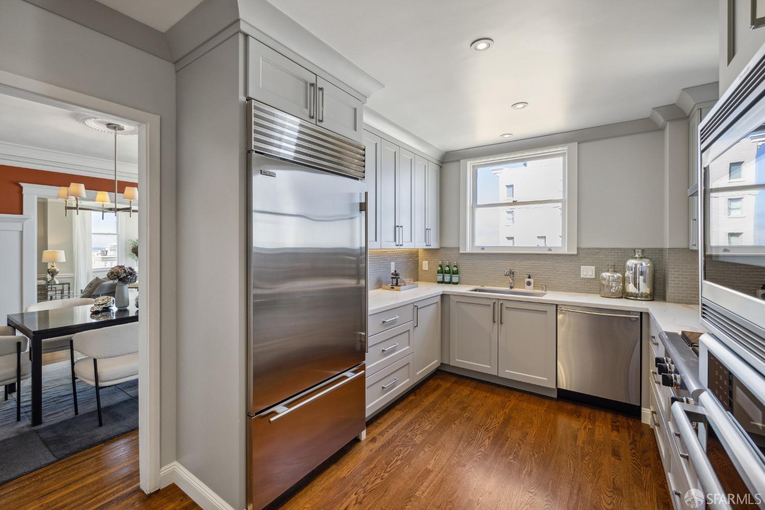Photo #21: 423907931 Listing 