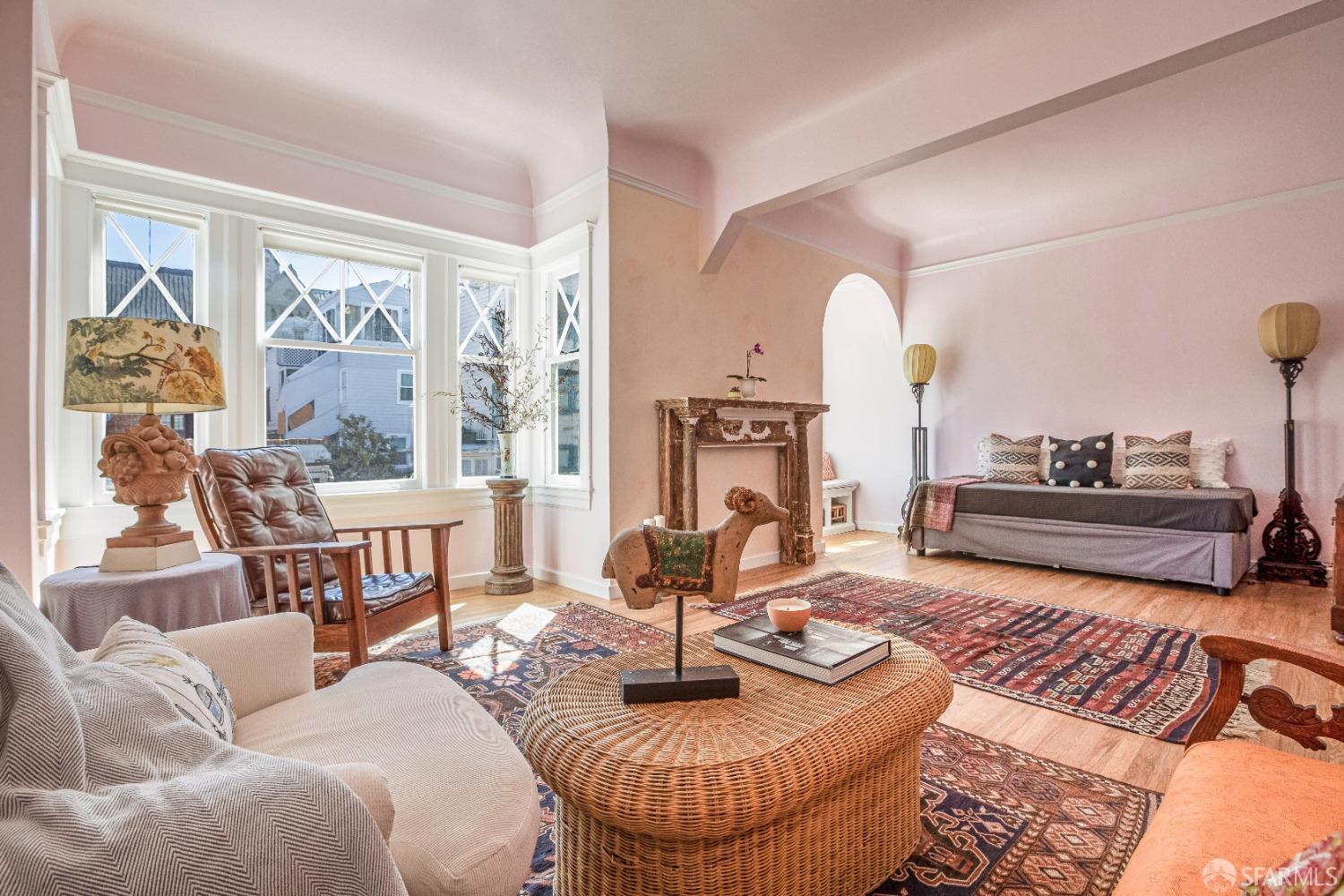 Photo #2: 423758110 Listing 