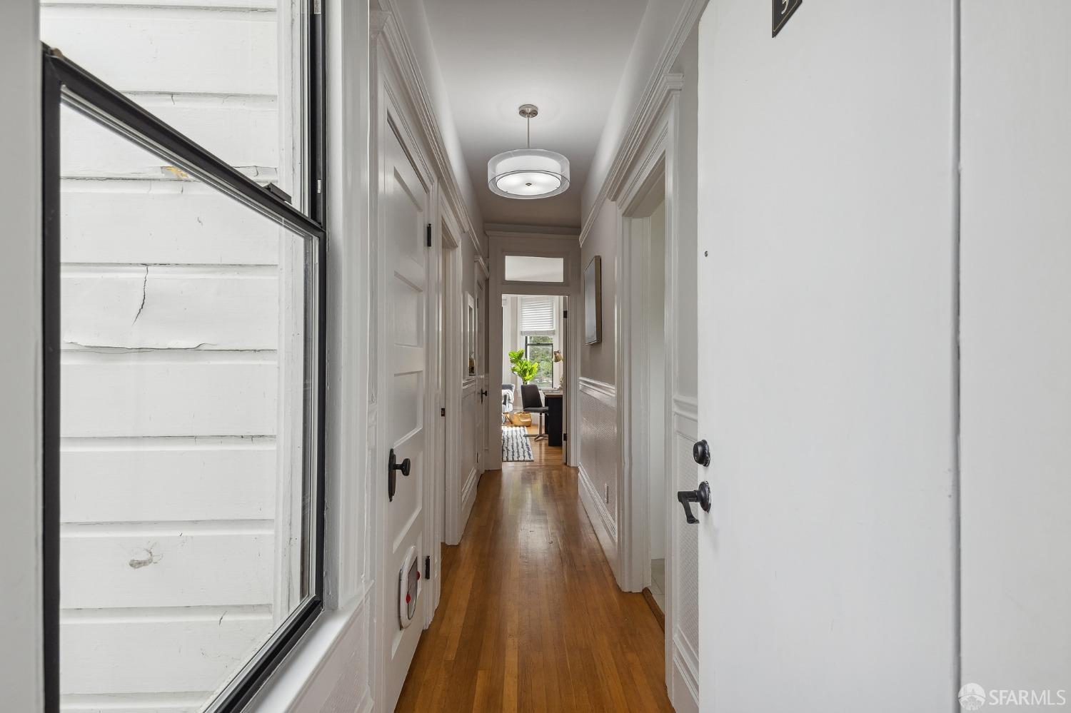 Photo #2: 423746825 Listing 