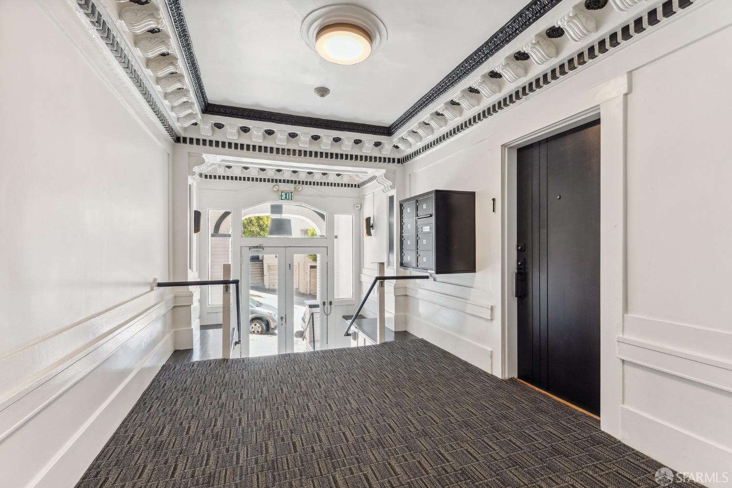Photo #14: 423909263 Listing 