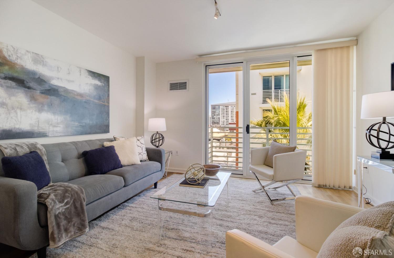 Detail Gallery Image 1 of 1 For 555 4th St #744,  San Francisco,  CA 94107 - 1 Beds | 1 Baths