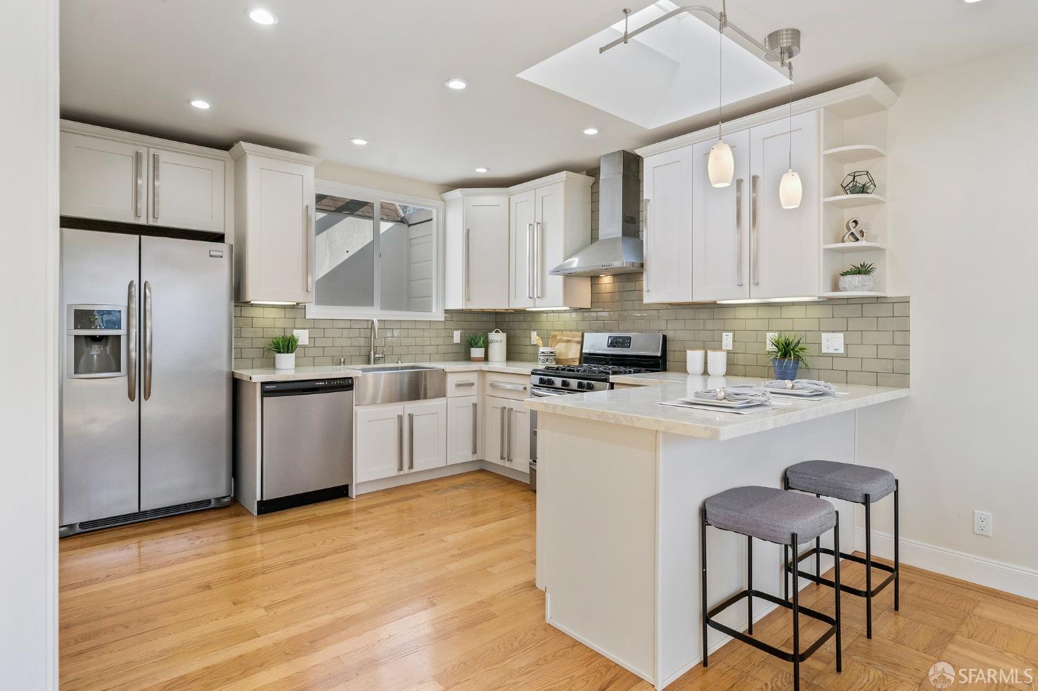 Detail Gallery Image 14 of 46 For 1822 9th Ave, San Francisco,  CA 94122 - 3 Beds | 2 Baths