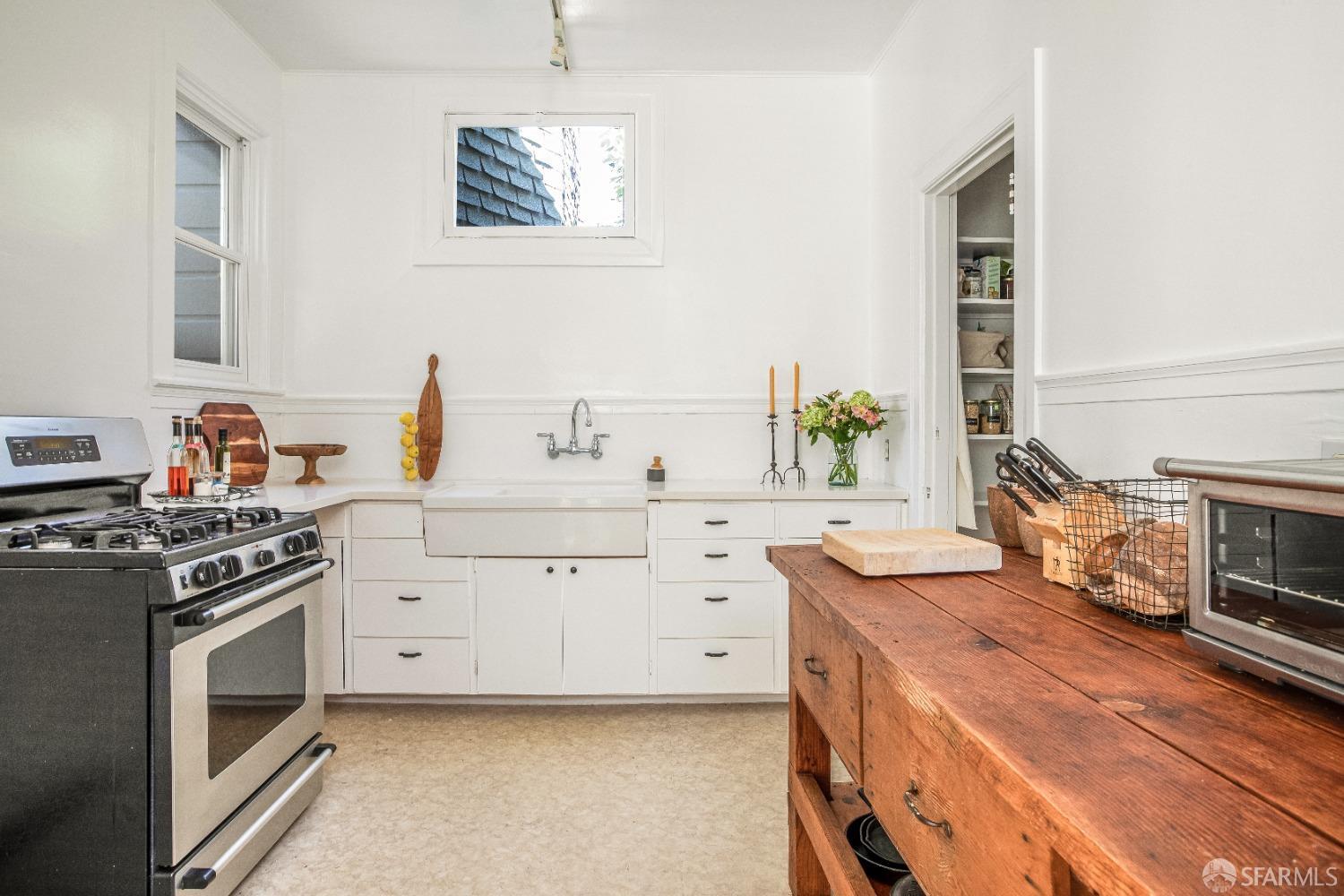 Photo #14: 423758110 Listing 