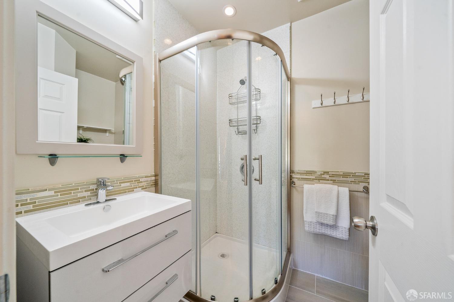 Detail Gallery Image 24 of 46 For 1822 9th Ave, San Francisco,  CA 94122 - 3 Beds | 2 Baths