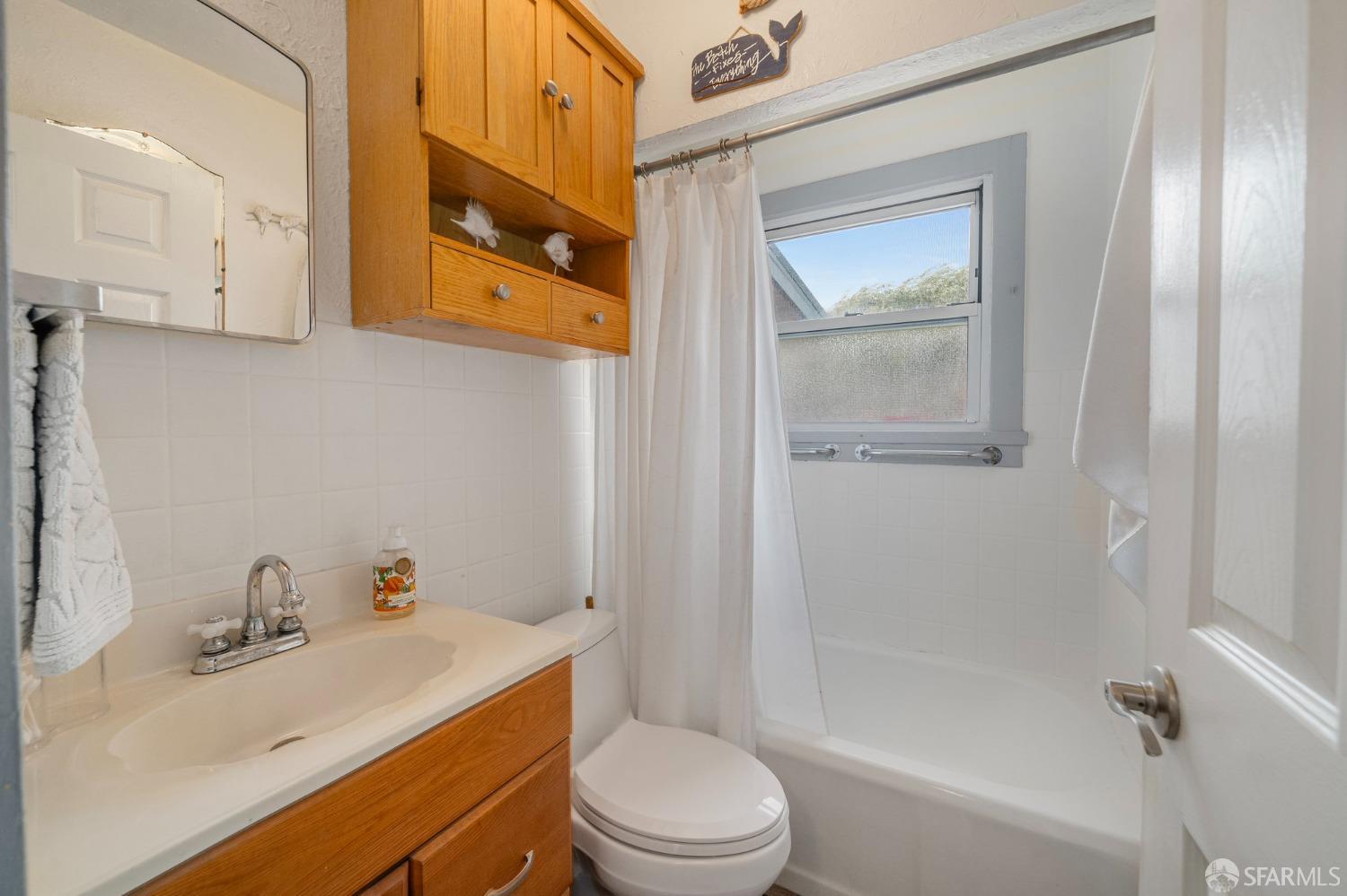 Detail Gallery Image 16 of 21 For 369 Brighton Rd, Pacifica,  CA 94044 - 2 Beds | 1 Baths