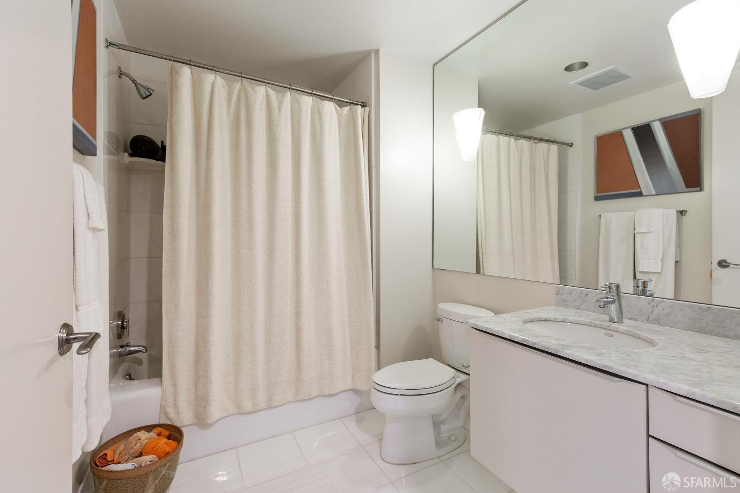Photo #7: 423909458 Listing 
