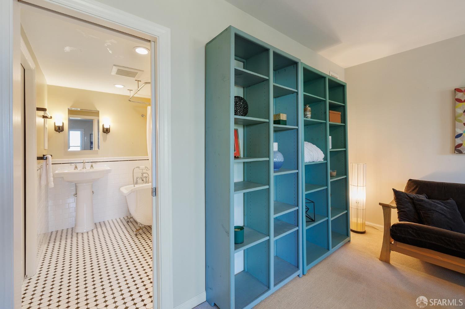 Detail Gallery Image 20 of 26 For 807 Moultrie St, San Francisco,  CA 94110 - 3 Beds | 1 Baths