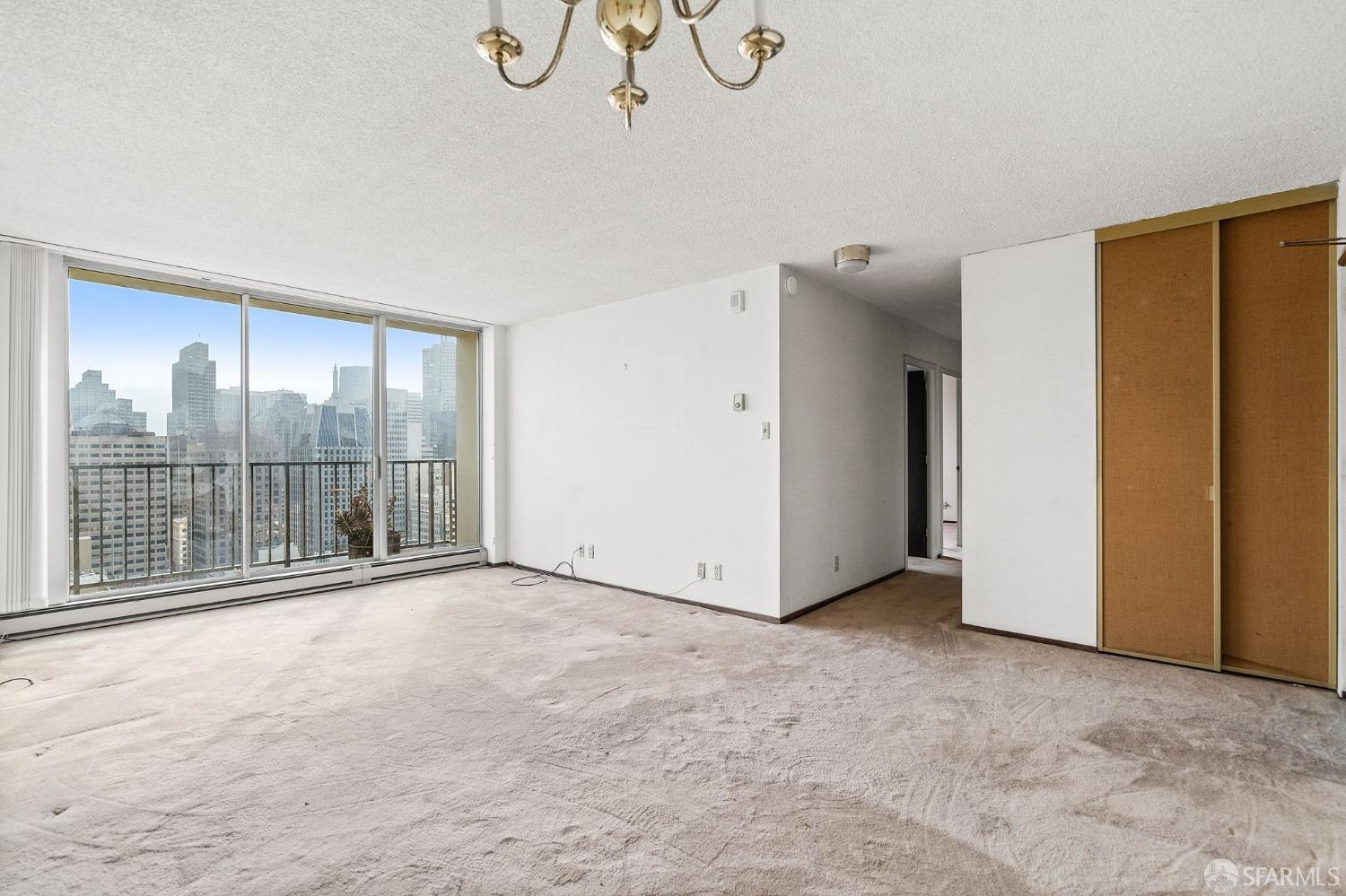 Photo #4: 423909430 Listing 
