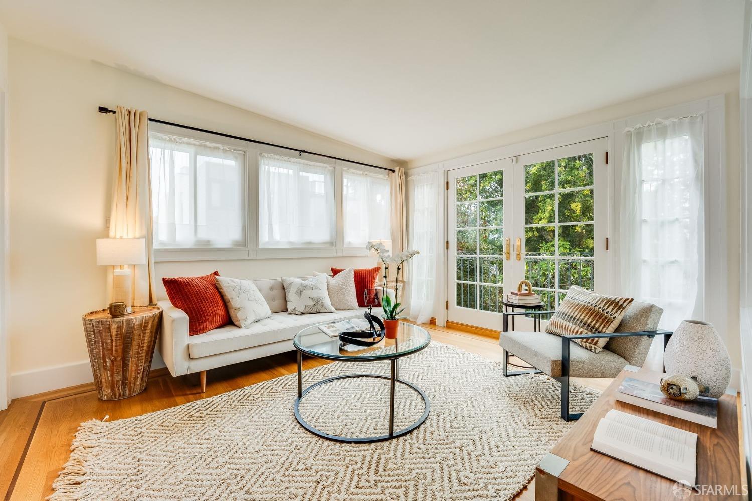 Photo #20: 423909629 Listing 