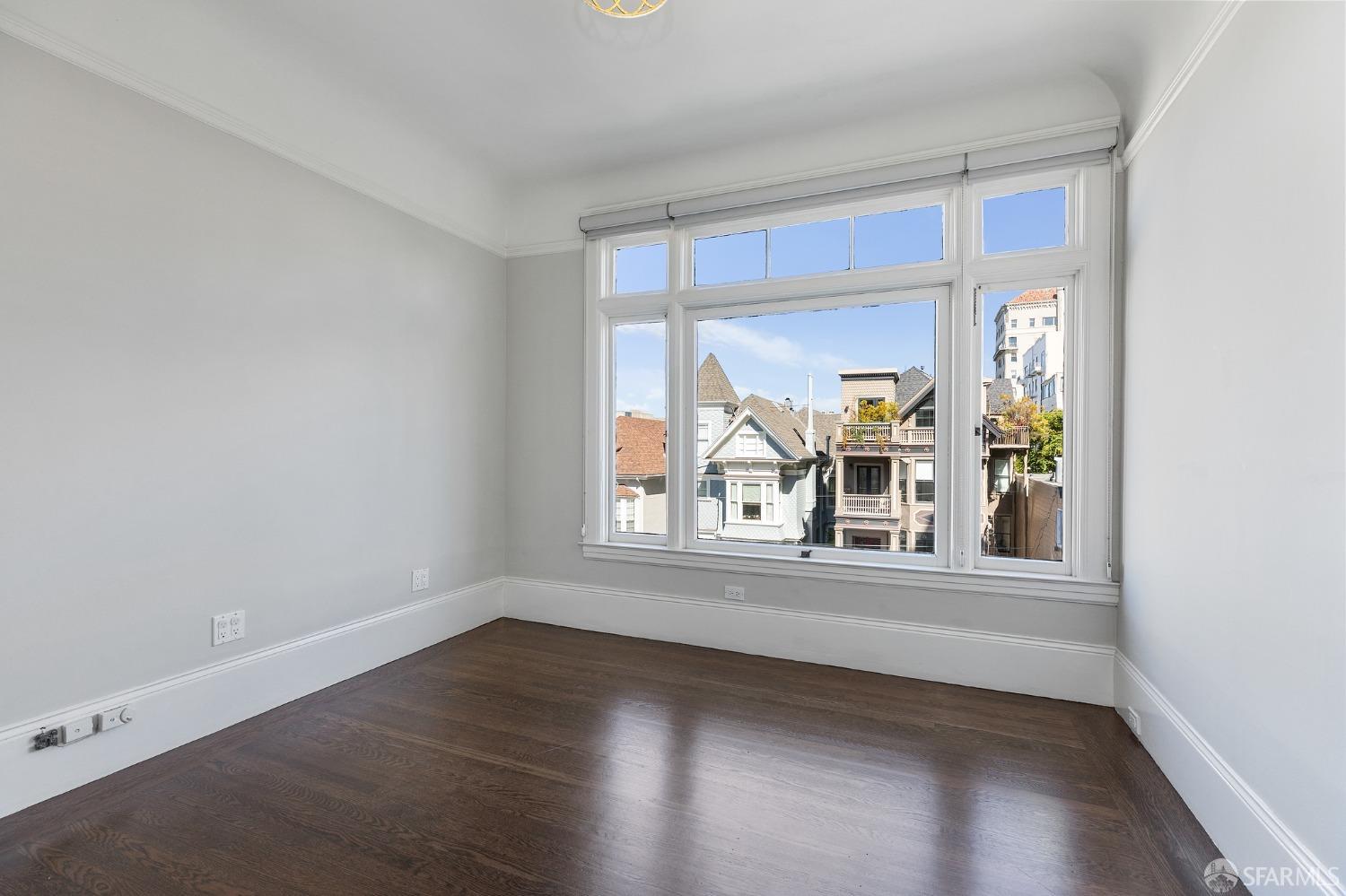 Photo #21: 423907756 Listing 