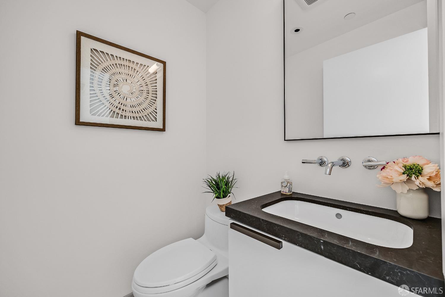 Photo #12: 423909833 Listing 