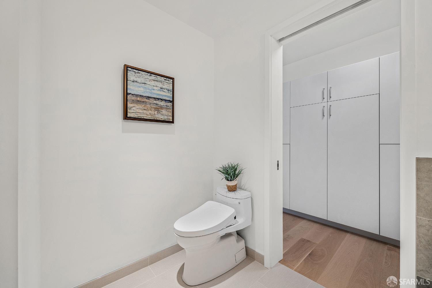 Photo #16: 423909833 Listing 