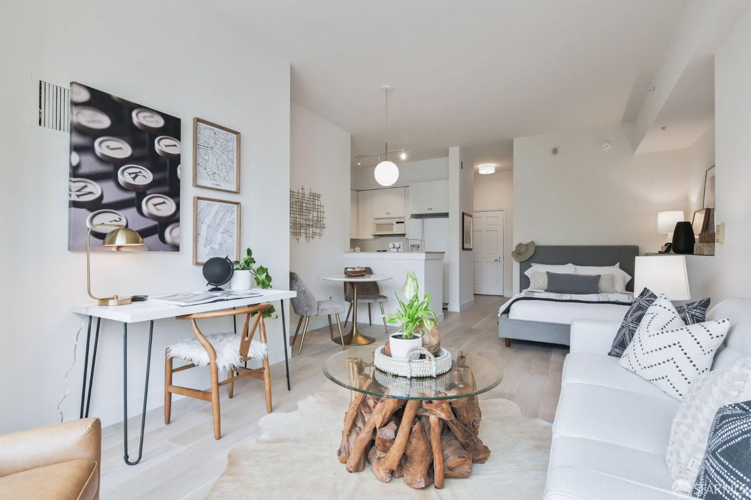 Photo #21: 423910005 Listing 