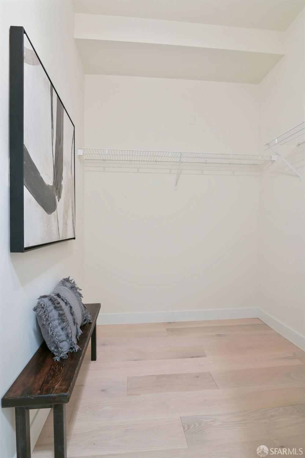Photo #9: 423910005 Listing 
