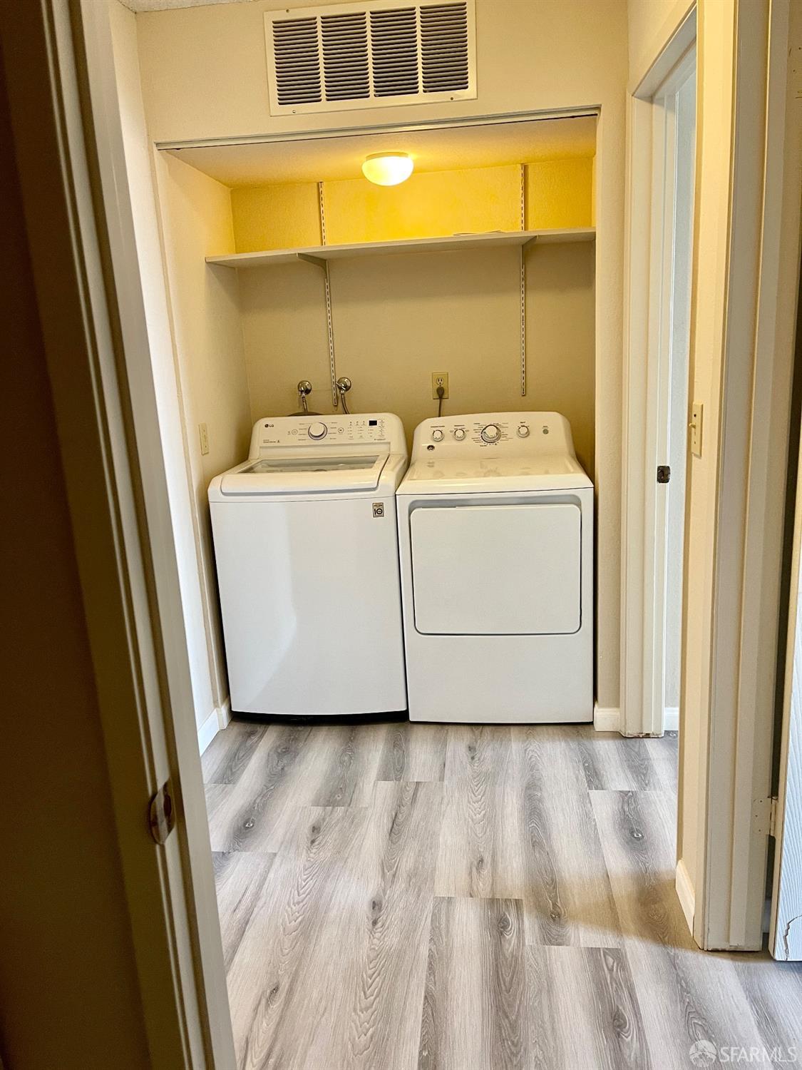 Detail Gallery Image 11 of 61 For 3550 Carter Dr #15,  South San Francisco,  CA 94080 - 3 Beds | 2 Baths