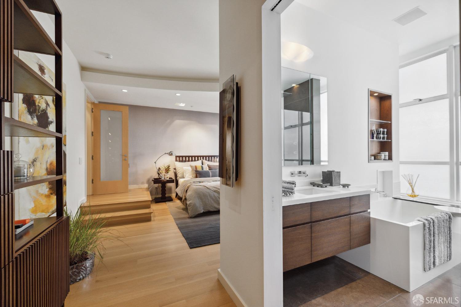 Photo #28: 423910424 Listing 
