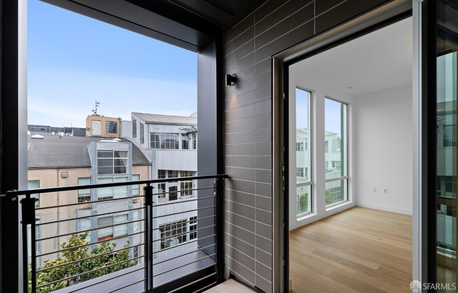 Photo #19: 423910504 Listing 