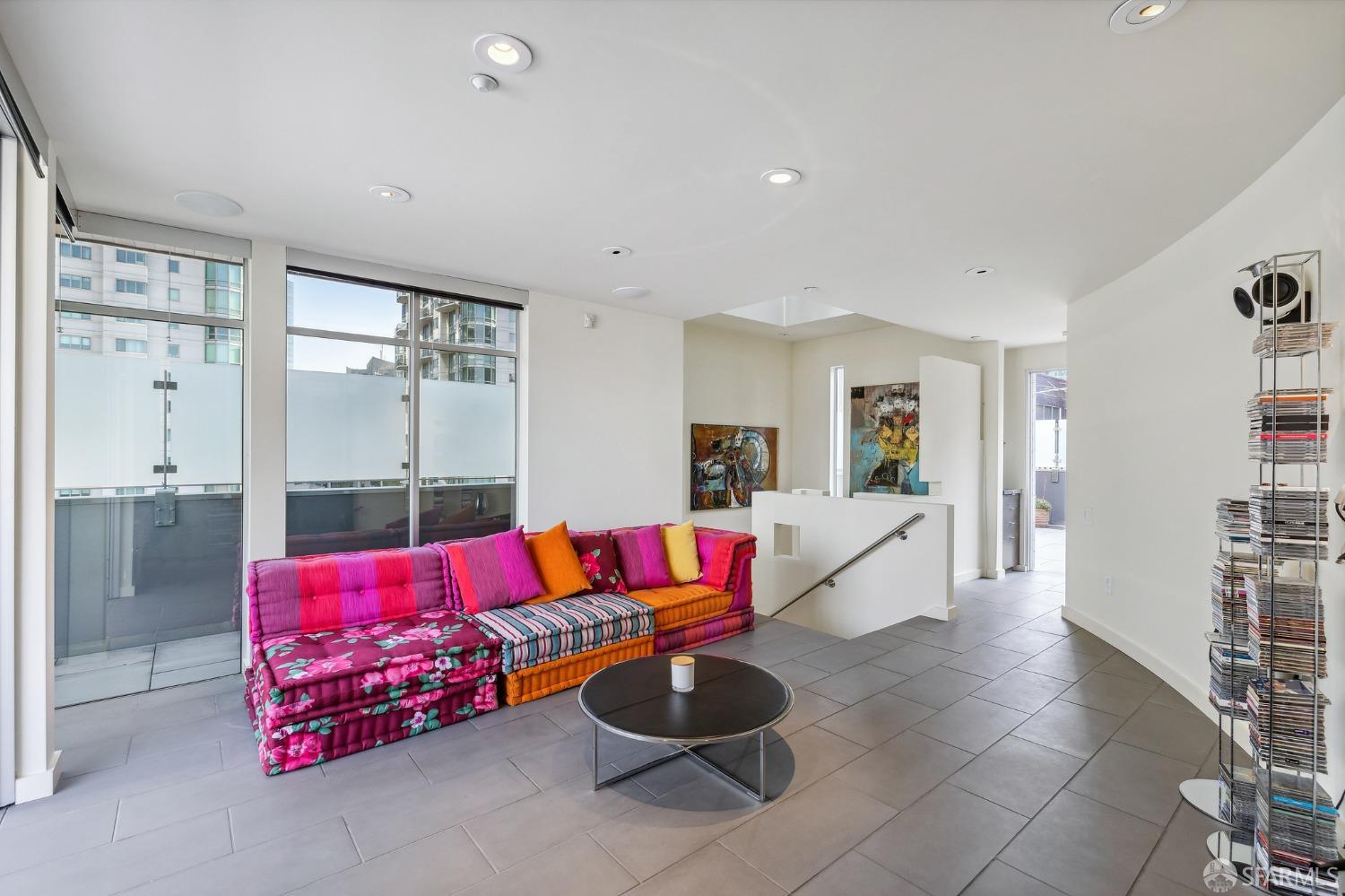 Photo #28: 423910431 Listing 