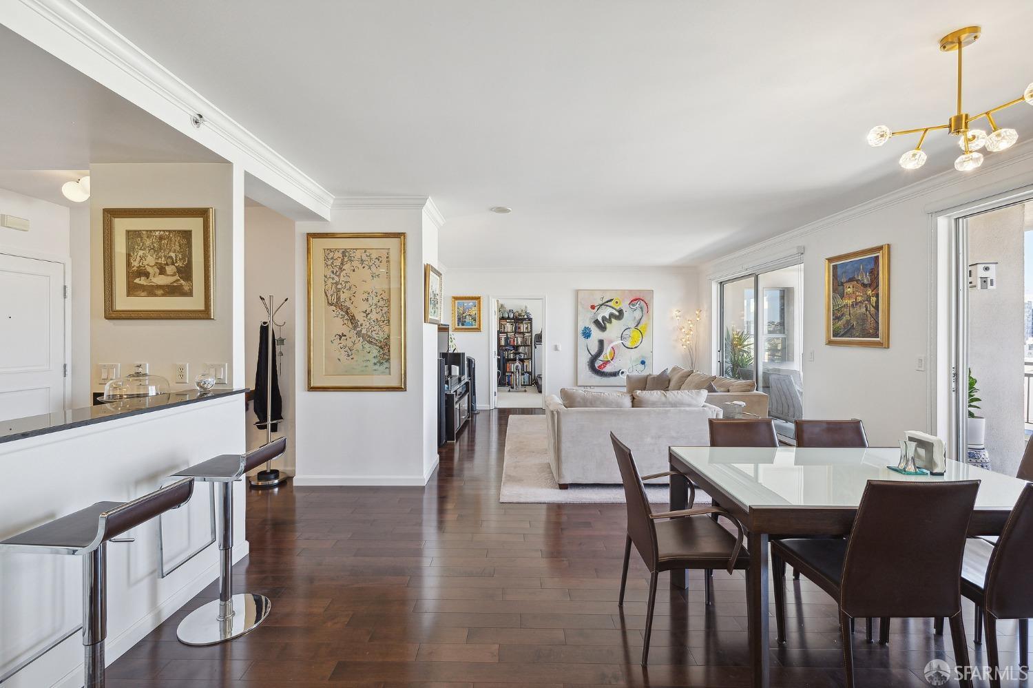 Photo of 140 S Van Ness Ave #901 in San Francisco, CA